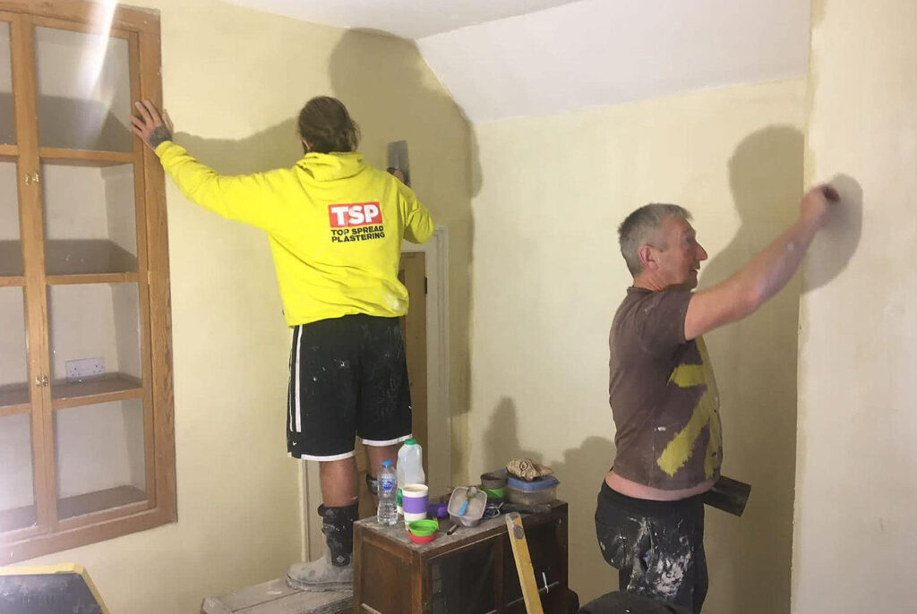 experienced and skilful plastering and rendering business based in Blackwood